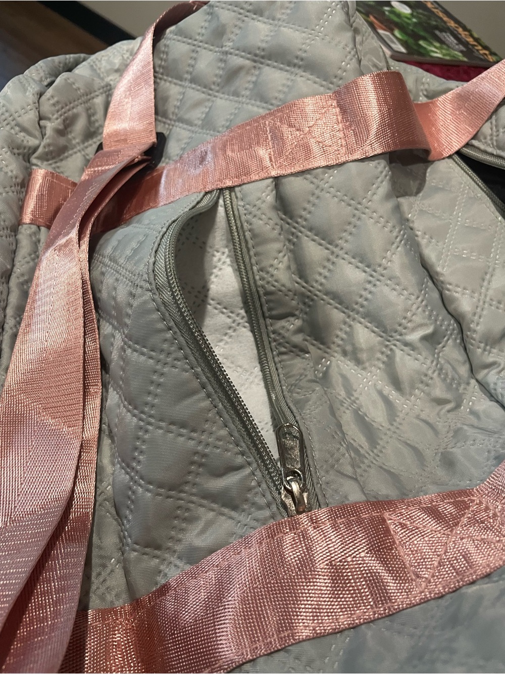Zuomanni Quilted Sage Green Weekender Bag with Pink Satin Straps - Picture 12 of 14